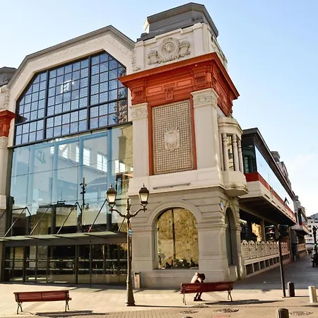 Aston - Mercado De La Rivera In Casco Viejo בילבאו