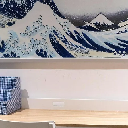 Aston - Mercado De La Rivera In Casco Viejo * בילבאו