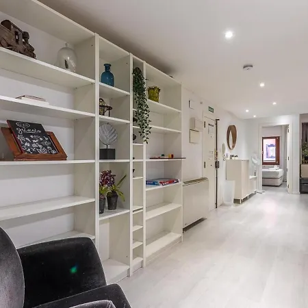 Aston - Mercado De La Rivera In Casco Viejo